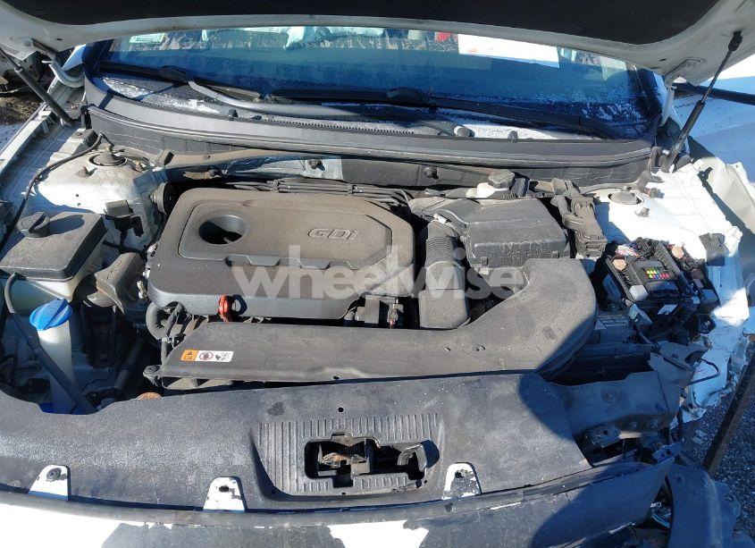 Photo 10 of 2016 Hyundai Sonata SE (VIN 5NPE24AF2GH310450)