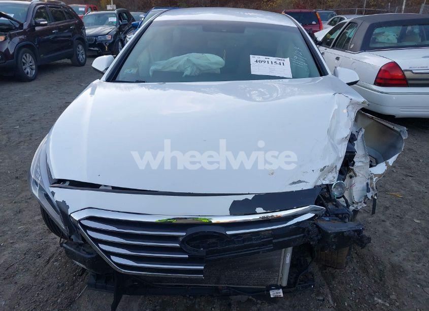 Photo 13 of 2016 Hyundai Sonata SE (VIN 5NPE24AF2GH310450)