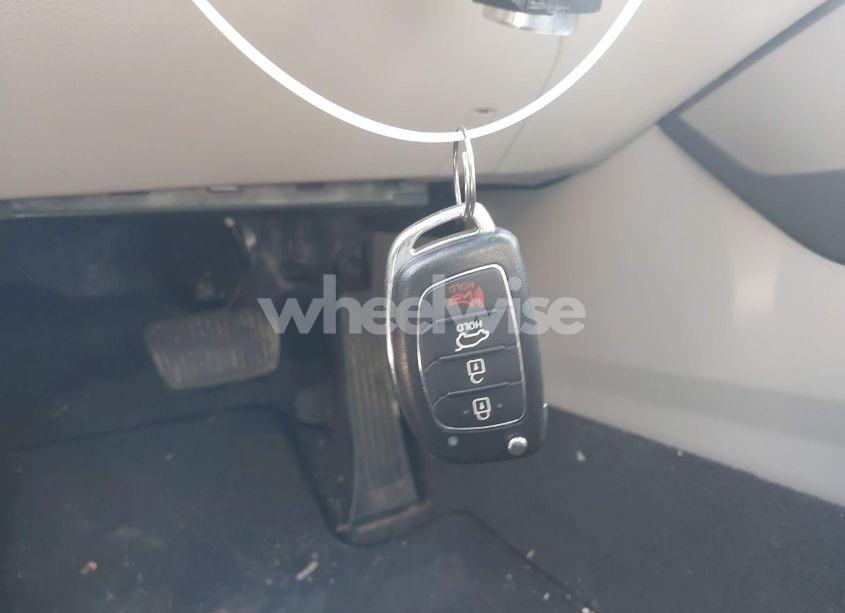 Photo 11 of 2016 Hyundai Sonata SE (VIN 5NPE24AF2GH324154)