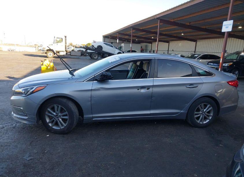 Photo 14 of 2016 Hyundai Sonata SE (VIN 5NPE24AF2GH328947)