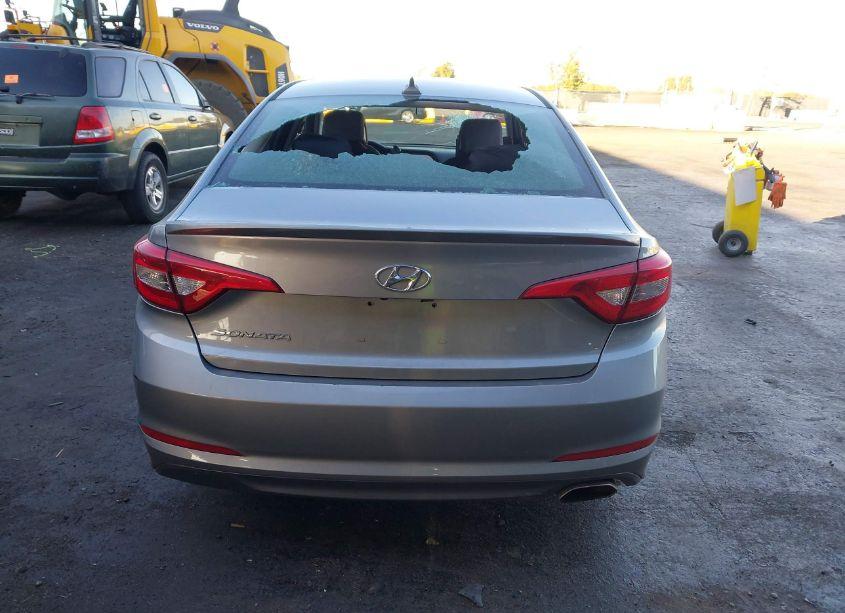Photo 16 of 2016 Hyundai Sonata SE (VIN 5NPE24AF2GH328947)