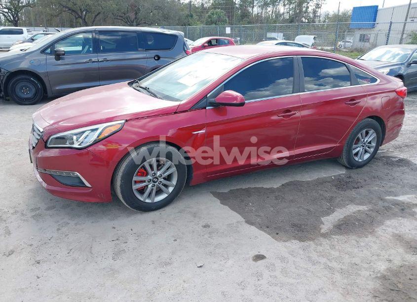 Photo 2 of 2016 Hyundai Sonata SE (VIN 5NPE24AF2GH334182)