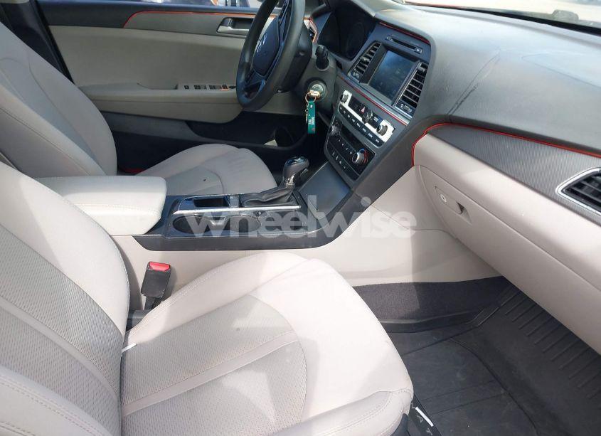 Photo 5 of 2016 Hyundai Sonata SE (VIN 5NPE24AF2GH334182)