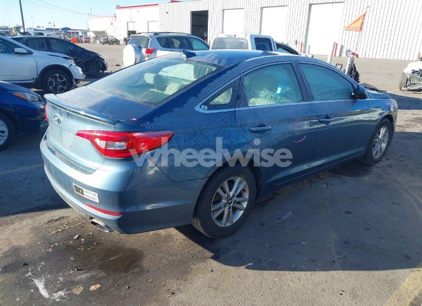 Photo 4 of 2016 Hyundai Sonata SE (VIN 5NPE24AF2GH335655)