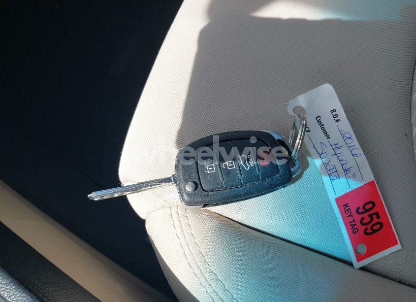 Photo 11 of 2016 Hyundai Sonata SE (VIN 5NPE24AF2GH340516)