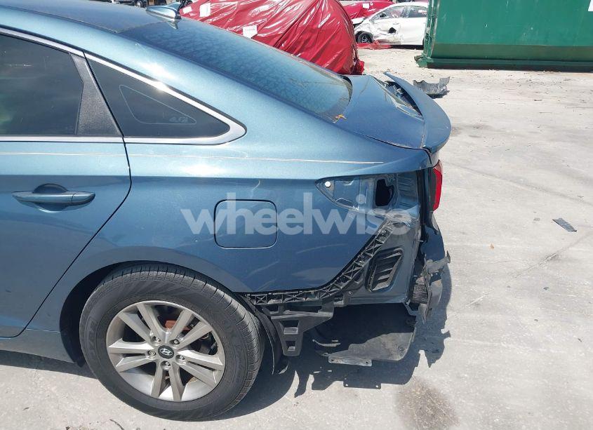 Photo 18 of 2016 Hyundai Sonata SE (VIN 5NPE24AF2GH340516)