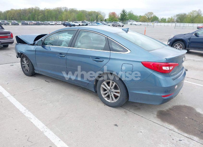 Photo 3 of 2016 Hyundai Sonata SE (VIN 5NPE24AF2GH355128)