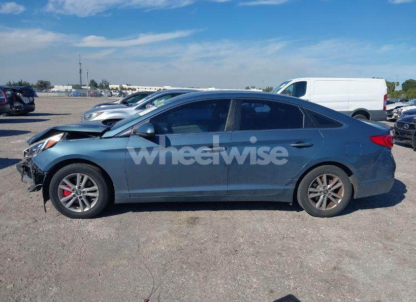 Photo 15 of 2016 Hyundai Sonata SE (VIN 5NPE24AF2GH355470)