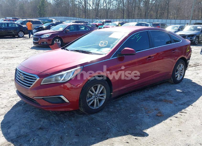 Photo 2 of 2016 Hyundai Sonata SE (VIN 5NPE24AF2GH364315)