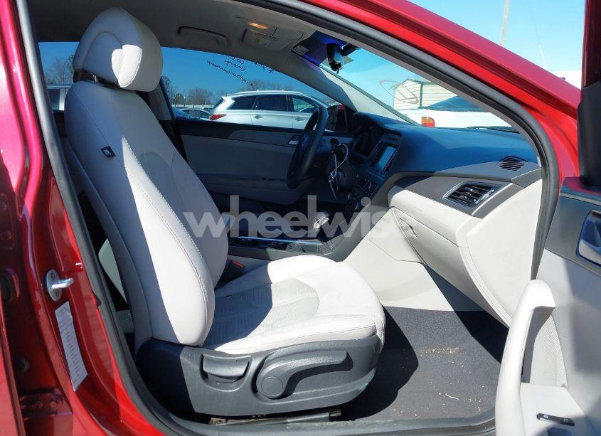 Photo 5 of 2016 Hyundai Sonata SE (VIN 5NPE24AF2GH364315)