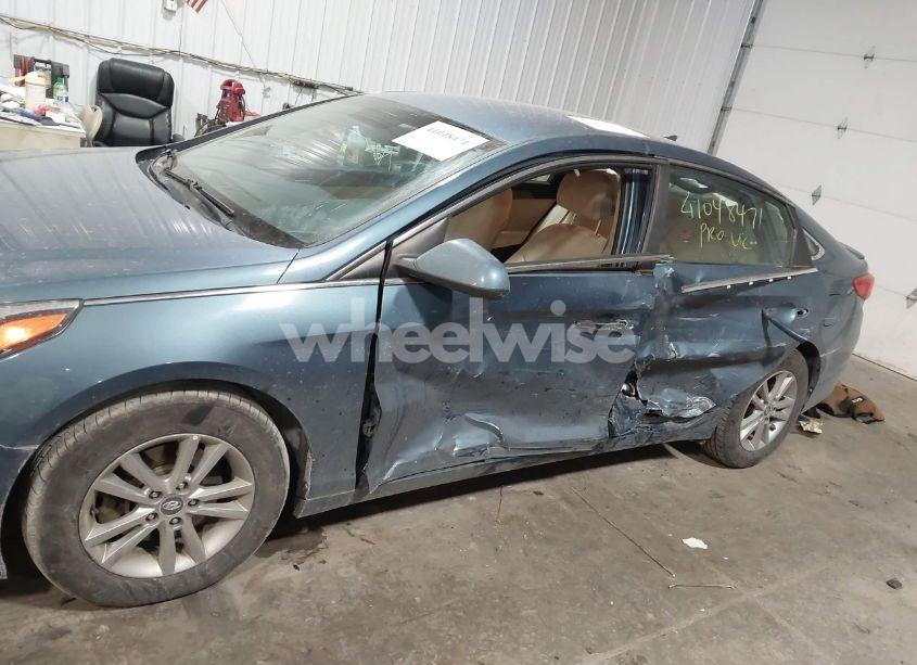 Photo 6 of 2016 Hyundai Sonata SE (VIN 5NPE24AF2GH369756)
