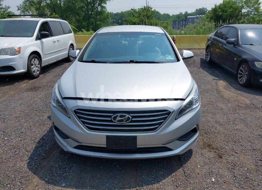 Photo 12 of 2016 Hyundai Sonata SE (VIN 5NPE24AF2GH383155)