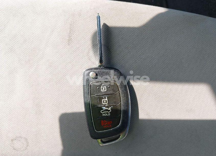 Photo 11 of 2016 Hyundai Sonata SE (VIN 5NPE24AF2GH384161)