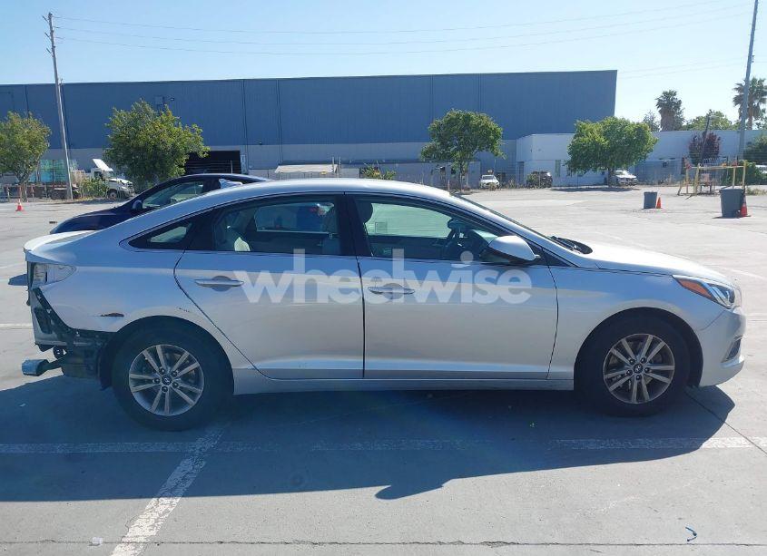 Photo 14 of 2016 Hyundai Sonata SE (VIN 5NPE24AF2GH386525)