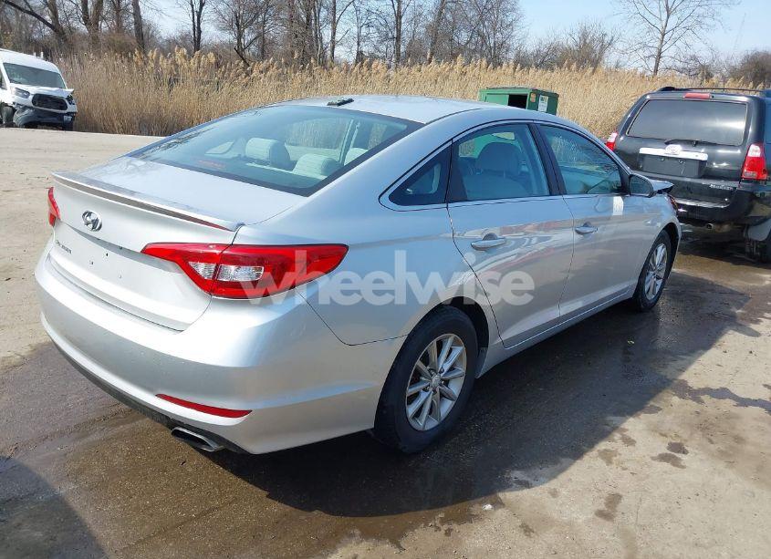 Photo 4 of 2016 Hyundai Sonata (VIN 5NPE24AF2GH410922)
