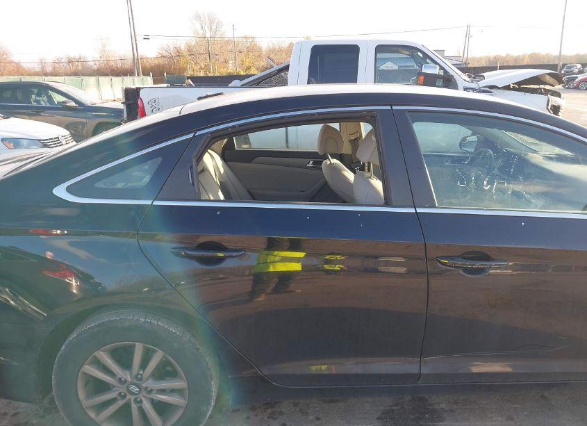 Photo 6 of 2016 Hyundai Sonata (VIN 5NPE24AF2GH411018)
