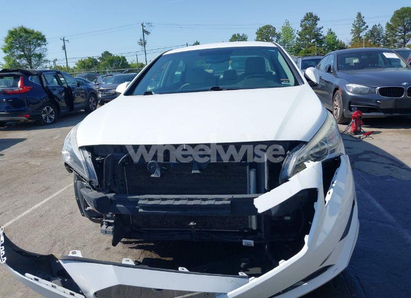 Photo 13 of 2016 Hyundai Sonata SE (VIN 5NPE24AF2GH412055)
