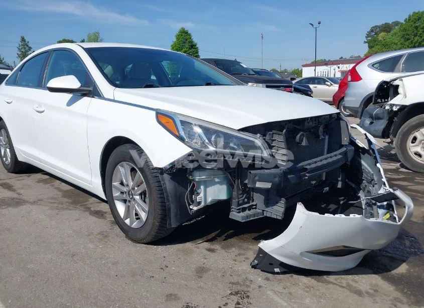 Photo 6 of 2016 Hyundai Sonata SE (VIN 5NPE24AF2GH412055)
