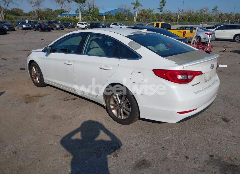 Photo 3 of 2016 Hyundai Sonata SE (VIN 5NPE24AF2GH417630)