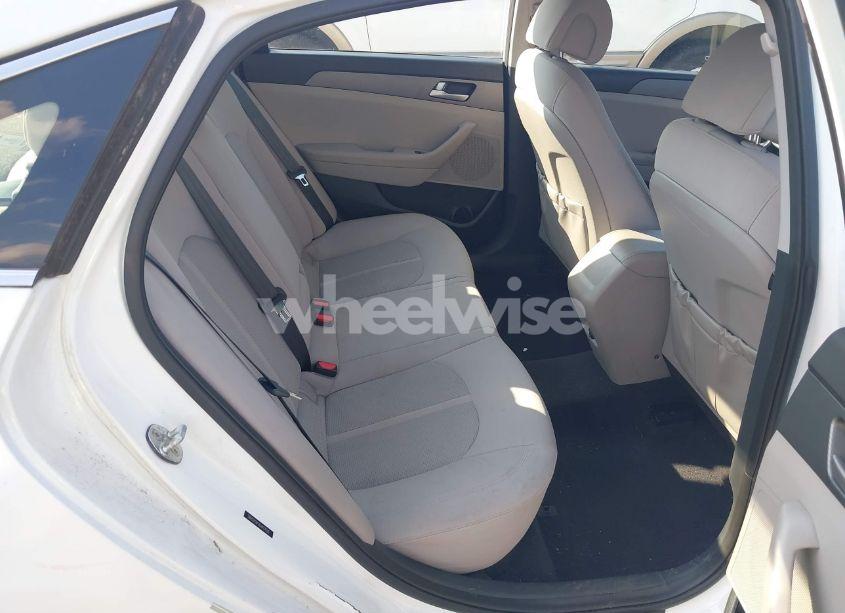 Photo 8 of 2016 Hyundai Sonata SE (VIN 5NPE24AF2GH417630)