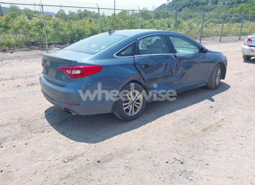 Photo 4 of 2016 Hyundai Sonata SE (VIN 5NPE24AF2GH426568)