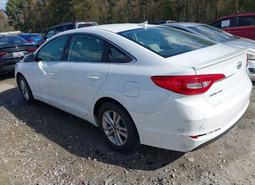 Photo 3 of 2016 Hyundai Sonata SE (VIN 5NPE24AF2GH428580)