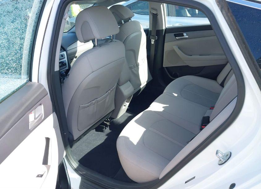 Photo 8 of 2016 Hyundai Sonata SE (VIN 5NPE24AF2GH428580)