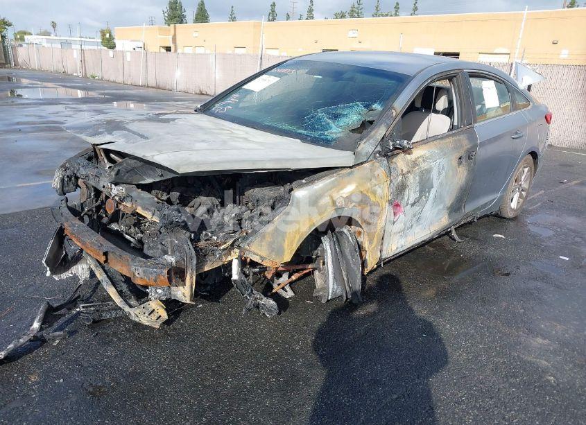 Photo 2 of 2017 Hyundai Sonata (VIN 5NPE24AF2HH460480)