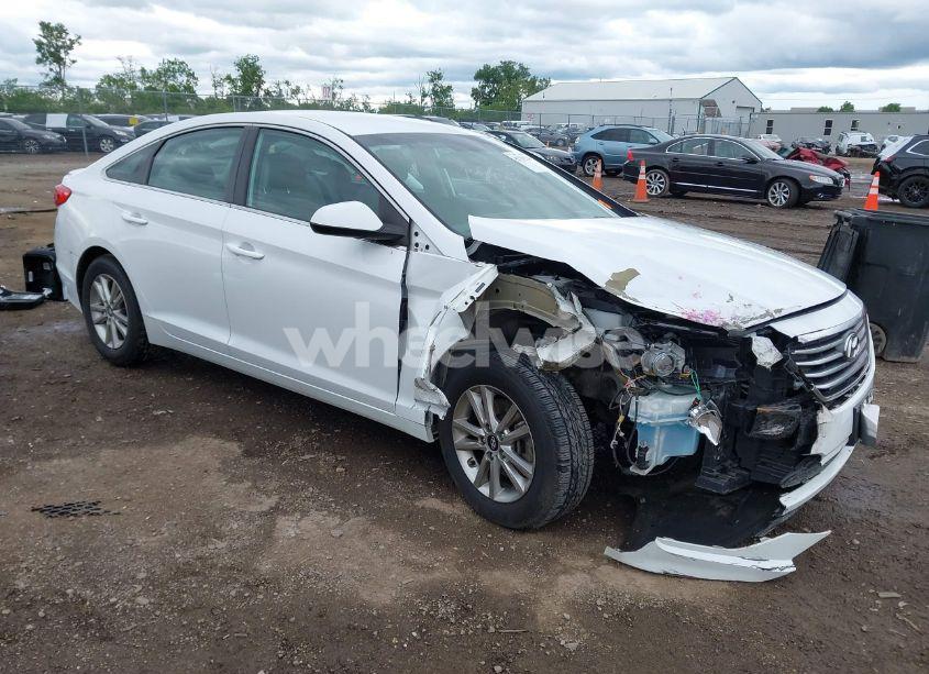 2017 Hyundai Sonata SE (VIN 5NPE24AF2HH469423) main photo