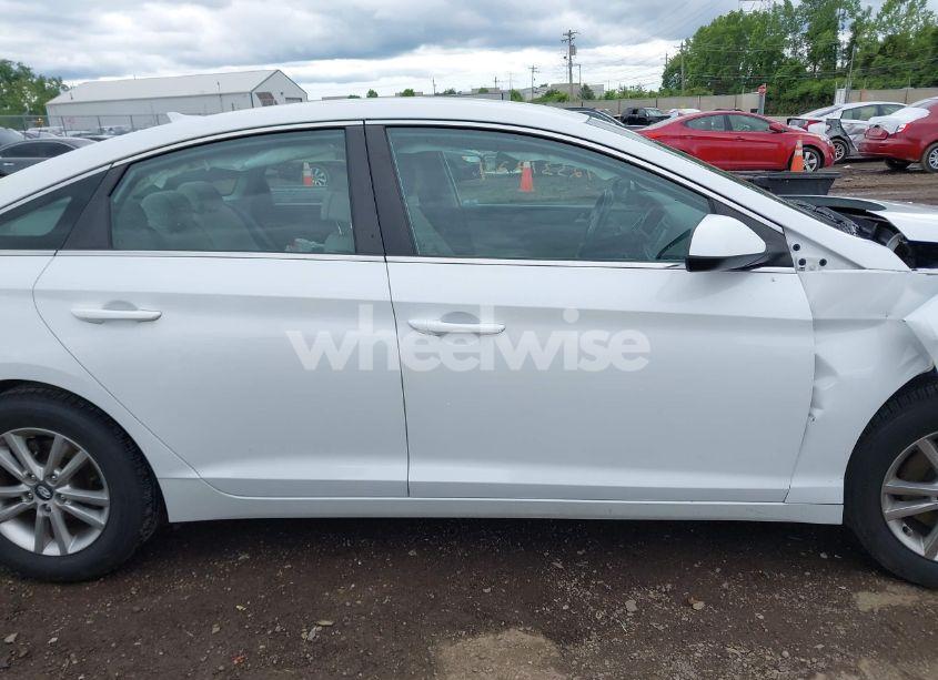 Photo 13 of 2017 Hyundai Sonata SE (VIN 5NPE24AF2HH469423)