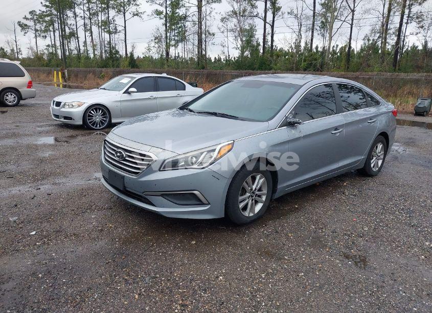 Photo 2 of 2017 Hyundai Sonata (VIN 5NPE24AF2HH470510)