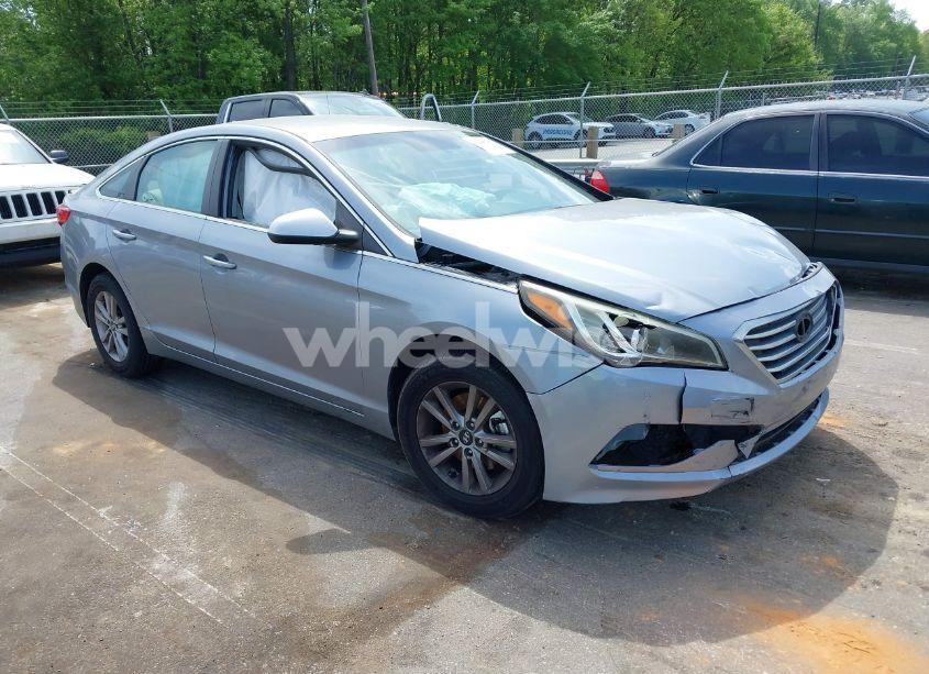 2017 Hyundai Sonata (VIN 5NPE24AF2HH473259) main photo