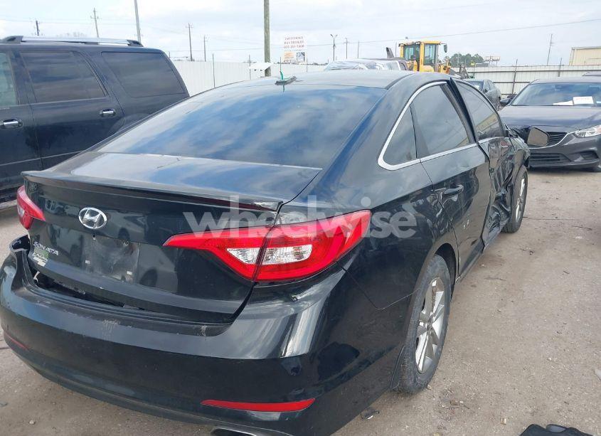 Photo 4 of 2017 Hyundai Sonata SE (VIN 5NPE24AF2HH476694)