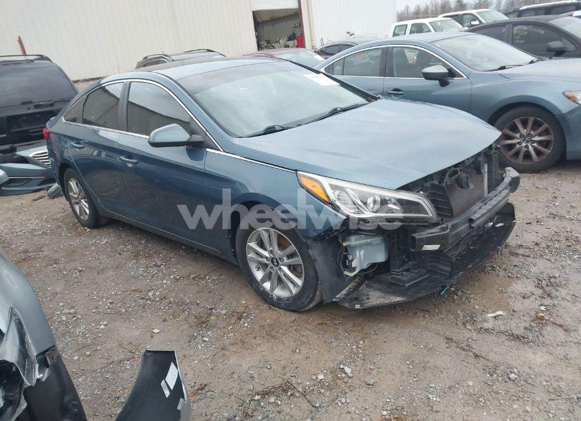 2017 Hyundai Sonata SE (VIN 5NPE24AF2HH482107) main photo