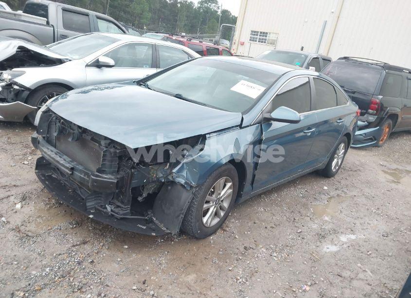 Photo 2 of 2017 Hyundai Sonata SE (VIN 5NPE24AF2HH482107)