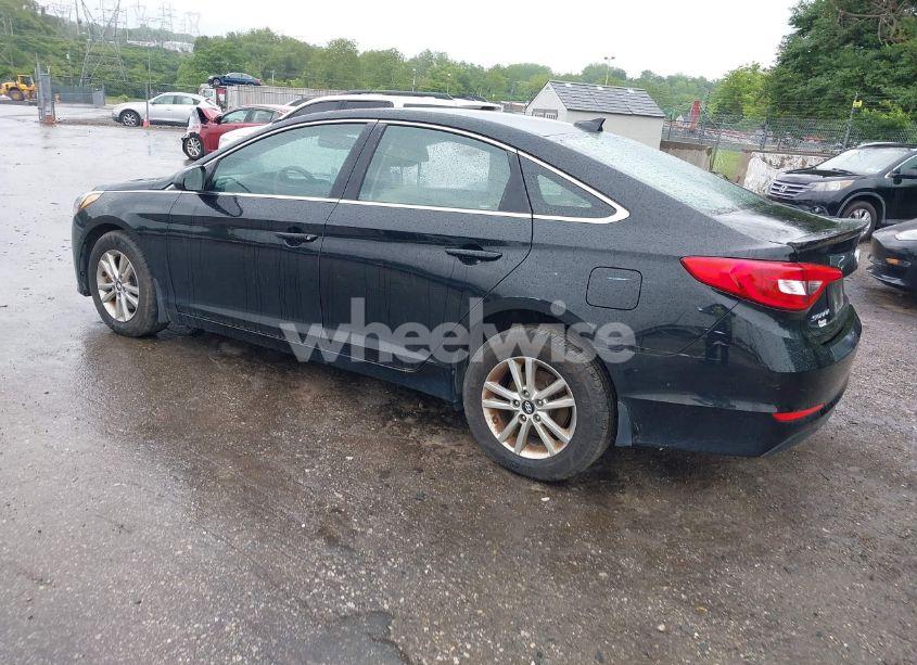 Photo 3 of 2017 Hyundai Sonata SE (VIN 5NPE24AF2HH483323)
