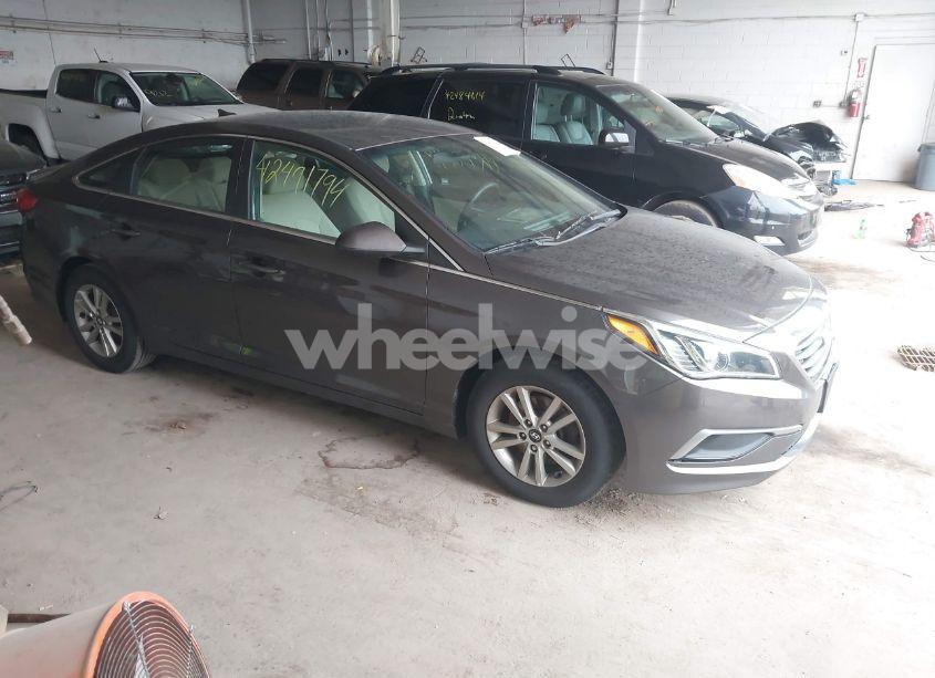 2017 Hyundai Sonata (VIN 5NPE24AF2HH484343) main photo