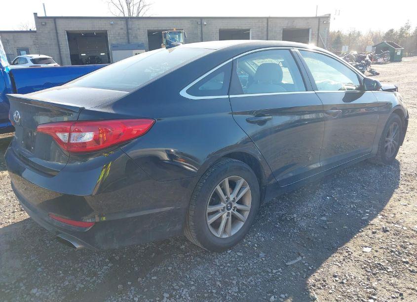 Photo 4 of 2017 Hyundai Sonata SE (VIN 5NPE24AF2HH486917)