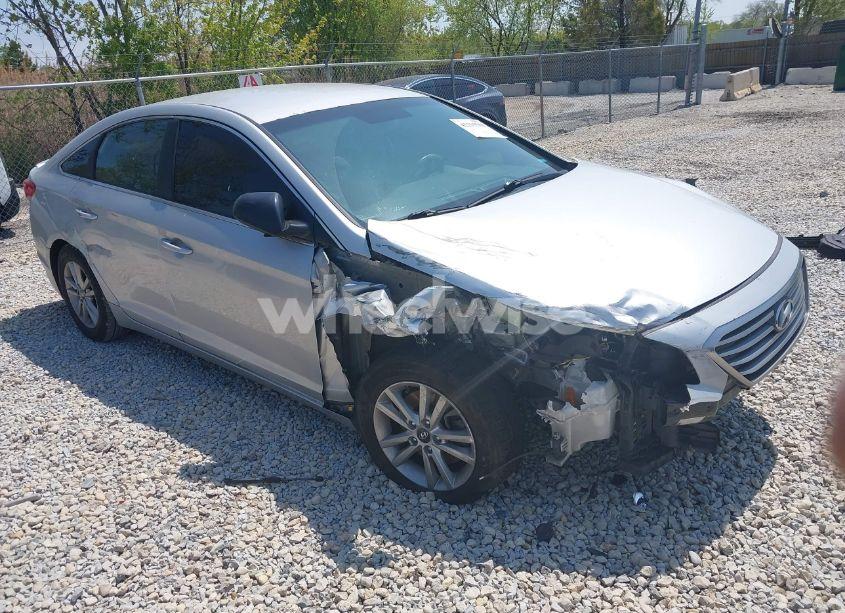 2017 Hyundai Sonata SE (VIN 5NPE24AF2HH520712) main photo
