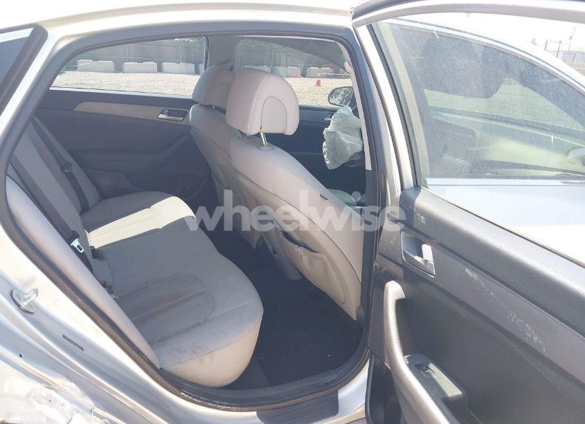 Photo 8 of 2017 Hyundai Sonata SE (VIN 5NPE24AF2HH520712)