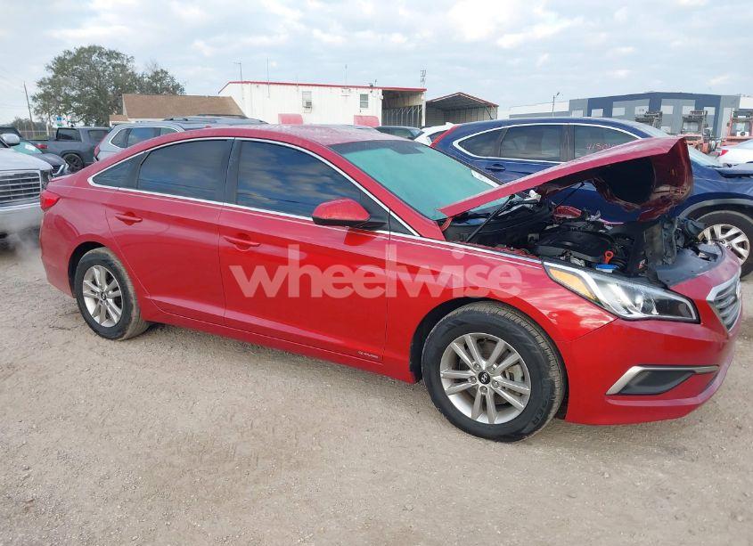 2017 Hyundai Sonata SE (VIN 5NPE24AF2HH524100) main photo