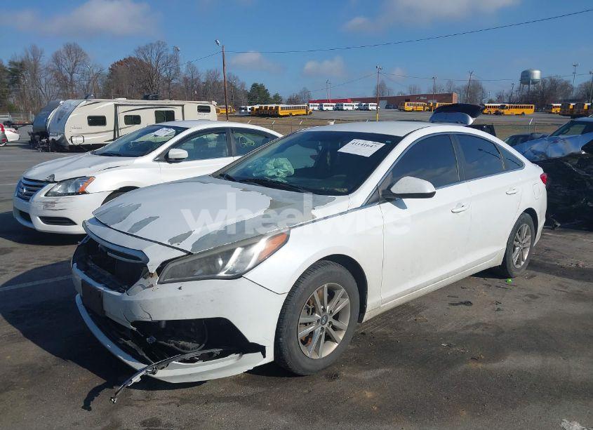 Photo 2 of 2017 Hyundai Sonata (VIN 5NPE24AF2HH532228)