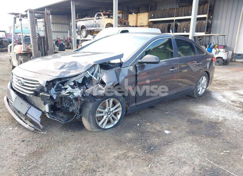Photo 2 of 2017 Hyundai Sonata (VIN 5NPE24AF2HH535968)