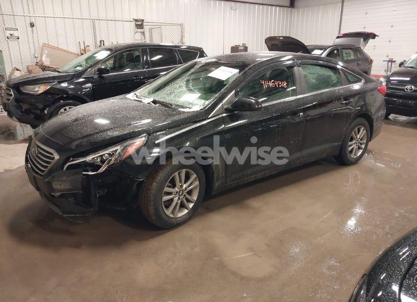 Photo 2 of 2017 Hyundai Sonata (VIN 5NPE24AF2HH538692)