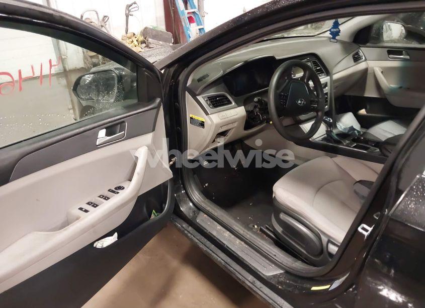 Photo 5 of 2017 Hyundai Sonata (VIN 5NPE24AF2HH538692)