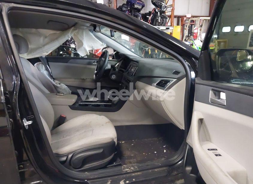 Photo 5 of 2017 Hyundai Sonata (VIN 5NPE24AF2HH567044)