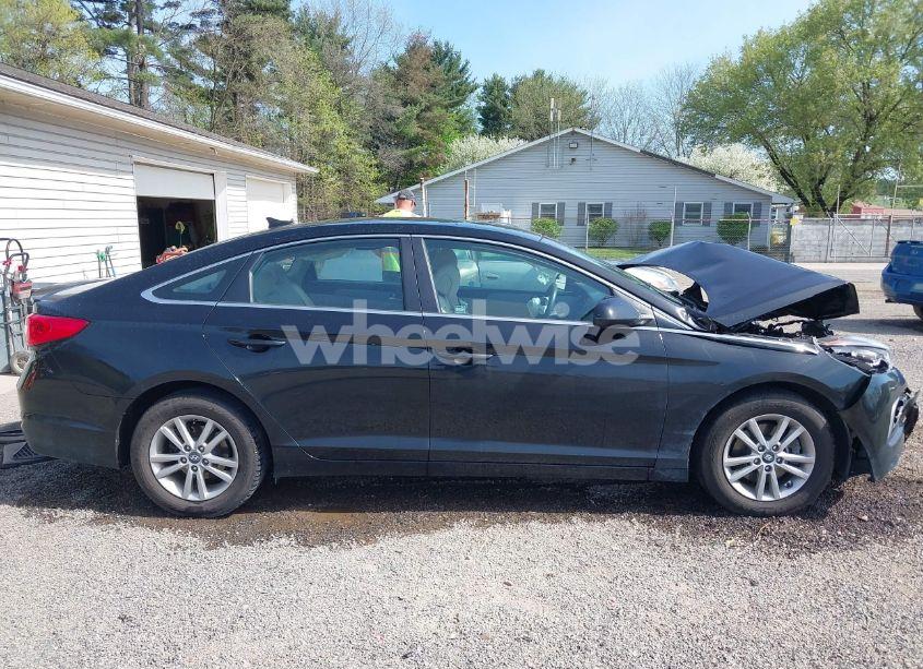 Photo 13 of 2017 Hyundai Sonata SE (VIN 5NPE24AF2HH572583)