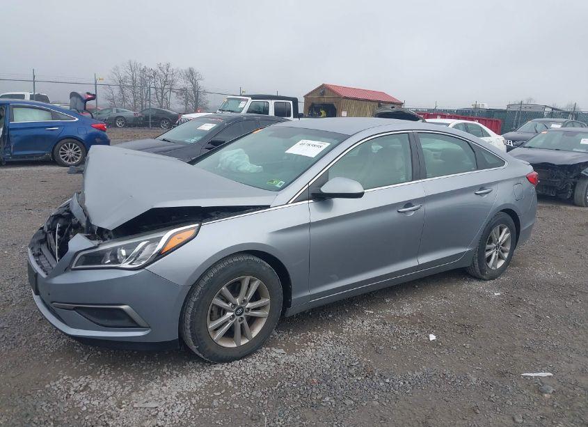 Photo 2 of 2017 Hyundai Sonata (VIN 5NPE24AF2HH581607)