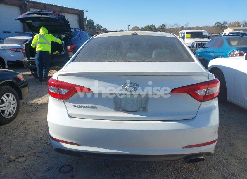 Photo 16 of 2017 Hyundai Sonata SE (VIN 5NPE24AF2HH582160)