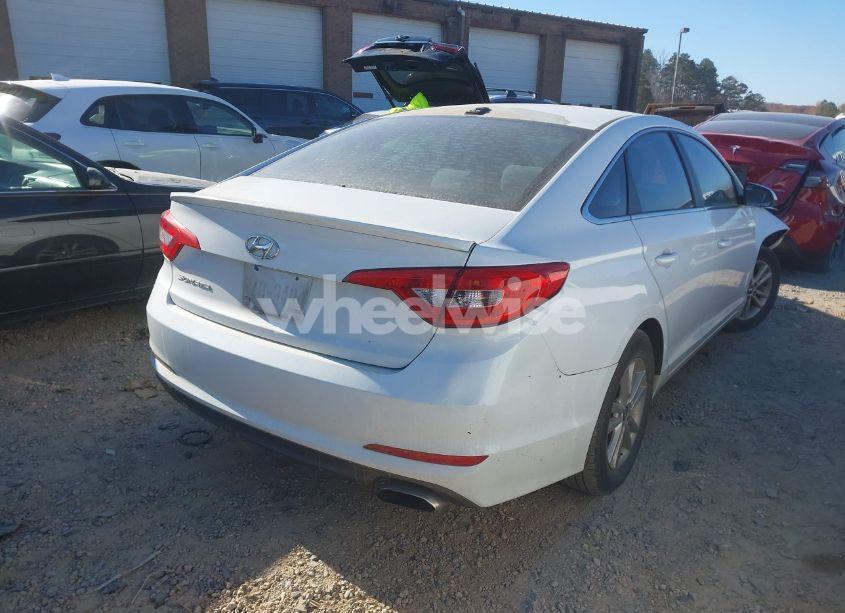 Photo 4 of 2017 Hyundai Sonata SE (VIN 5NPE24AF2HH582160)
